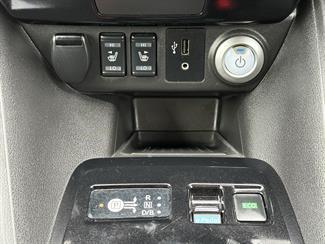 2019 Nissan Leaf - Thumbnail