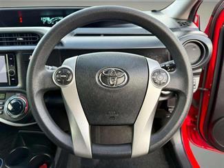 2014 Toyota Aqua - Thumbnail