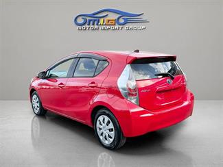 2014 Toyota Aqua - Thumbnail