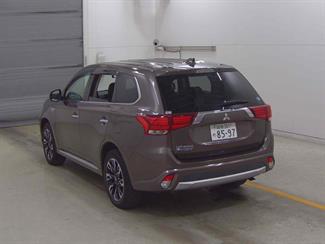 2018 Mitsubishi Outlander - Thumbnail