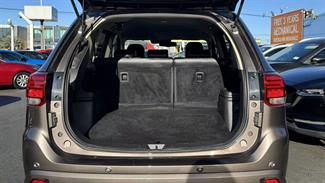 2018 Mitsubishi Outlander - Thumbnail