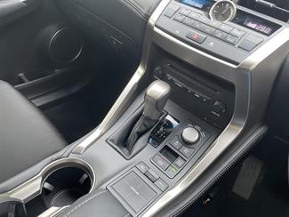 2014 Lexus NX 300h - Thumbnail