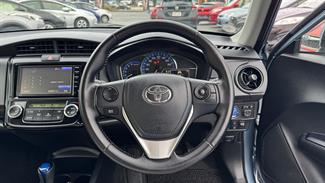 2016 Toyota Corolla - Thumbnail