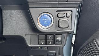 2016 Toyota Corolla - Thumbnail