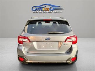 2018 Subaru Outback - Thumbnail