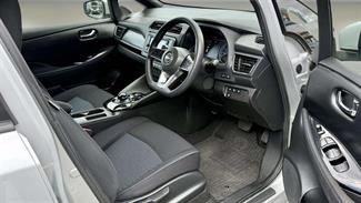 2021 Nissan Leaf - Thumbnail