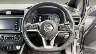 2021 Nissan Leaf - Thumbnail
