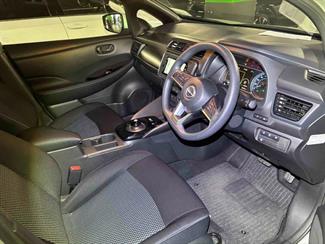 2021 Nissan Leaf - Thumbnail