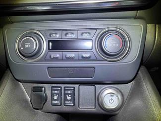 2021 Nissan Leaf - Thumbnail