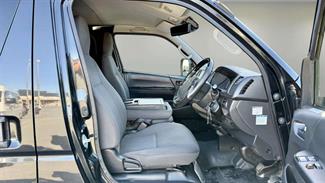2021 Toyota Hiace - Thumbnail