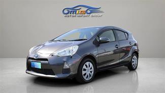 2012 Toyota Aqua - Thumbnail