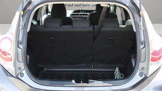 2012 Toyota Aqua - Thumbnail