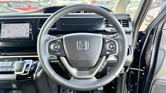 2018 Honda Step Wagon - Thumbnail