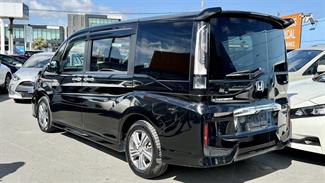 2018 Honda Step Wagon - Thumbnail