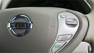 2016 Nissan Leaf - Thumbnail