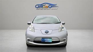 2016 Nissan Leaf - Thumbnail