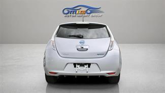 2016 Nissan Leaf - Thumbnail