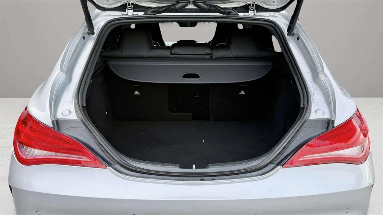 2016 Mercedes-Benz CLA250