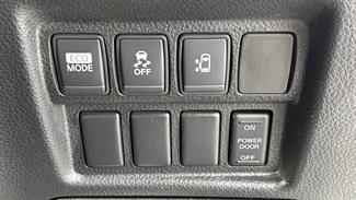 2012 Nissan Elgrand - Thumbnail