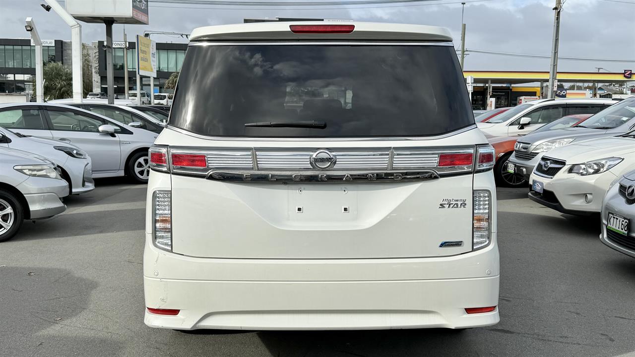 2012 Nissan Elgrand
