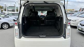 2012 Nissan Elgrand - Thumbnail