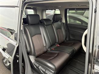 2016 Nissan Elgrand - Thumbnail