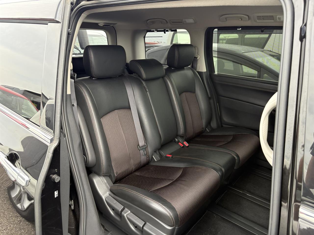 2016 Nissan Elgrand