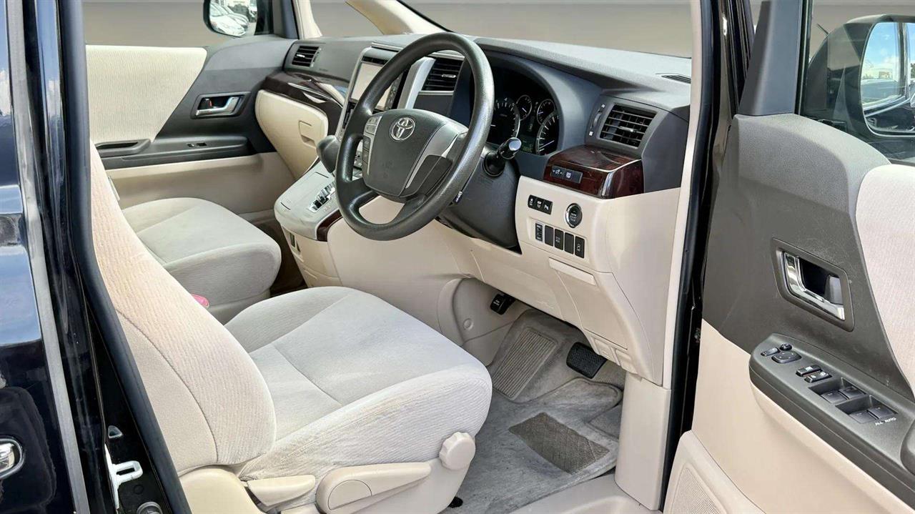 2012 Toyota Alphard