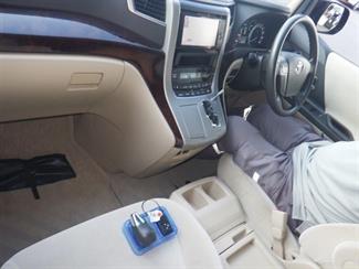 2012 Toyota Alphard - Thumbnail