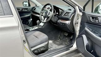 2016 Subaru Outback - Thumbnail