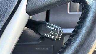 2015 Toyota Noah - Thumbnail