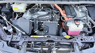 2015 Toyota Noah - Thumbnail