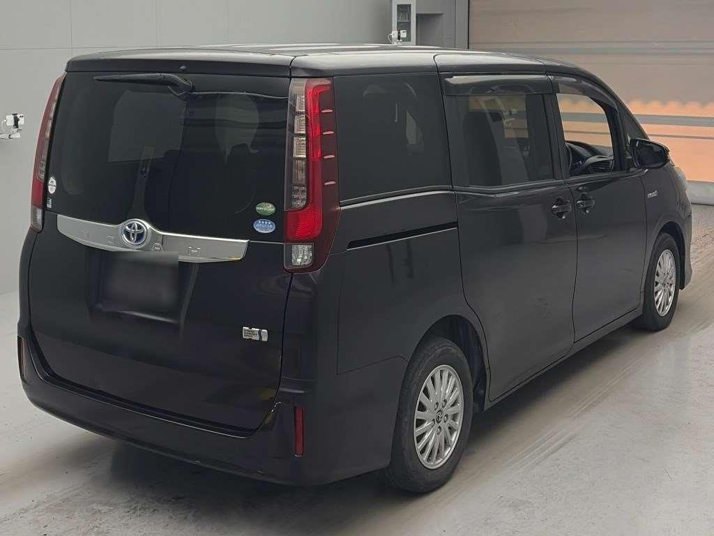 2015 Toyota Noah