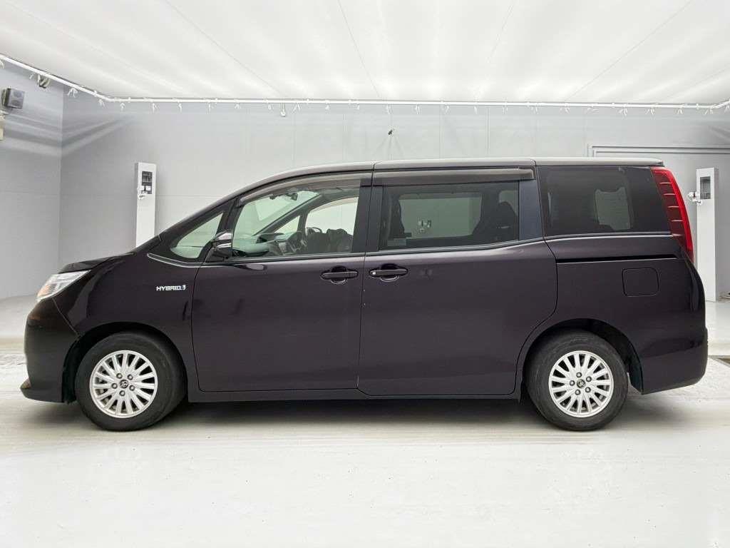 2015 Toyota Noah