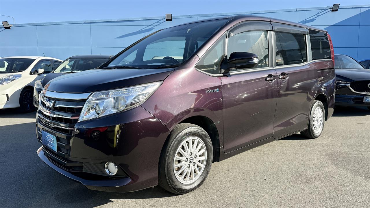 2015 Toyota Noah