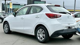 2015 Mazda Demio - Thumbnail