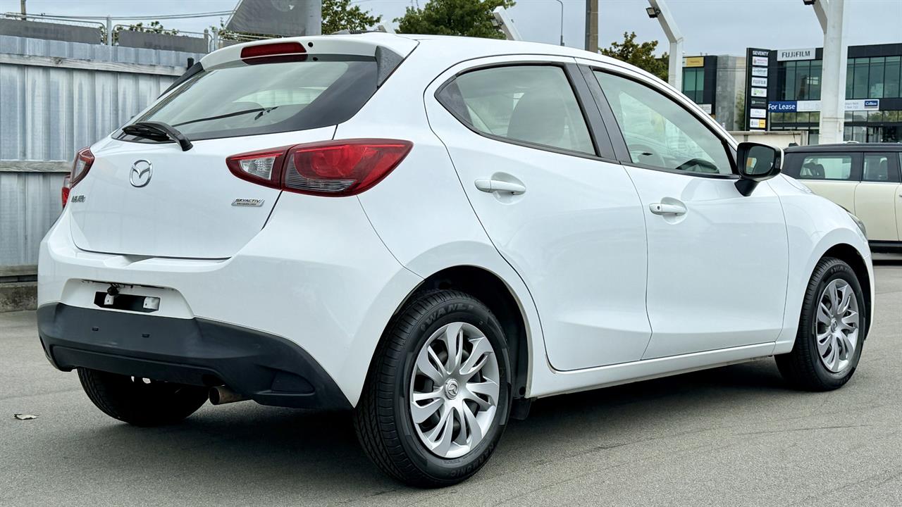 2015 Mazda Demio