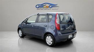 2010 Mitsubishi Colt - Thumbnail