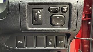 2012 Lexus CT 200H - Thumbnail