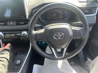 2021 Toyota Rav4 - Thumbnail