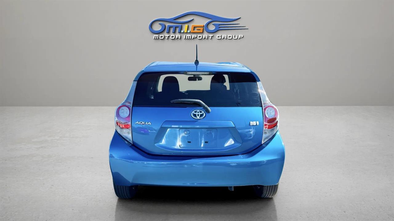 2013 Toyota Aqua