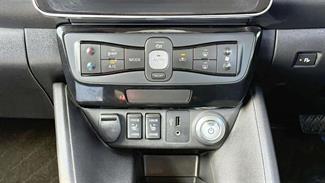 2018 Nissan Leaf - Thumbnail