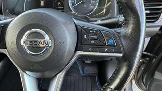 2018 Nissan Leaf - Thumbnail