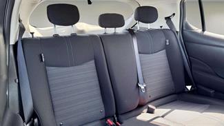 2018 Nissan Leaf - Thumbnail