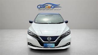 2017 Nissan Leaf - Thumbnail