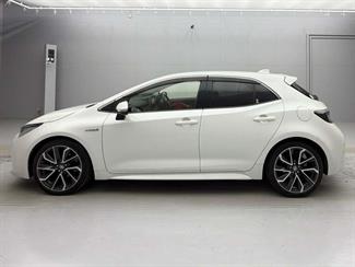 2019 Toyota Corolla - Thumbnail