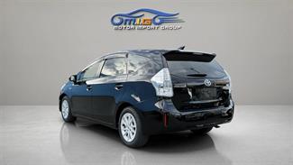 2013 Toyota Prius - Thumbnail