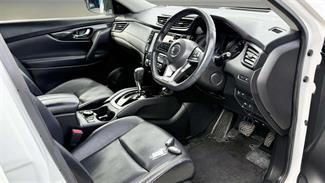 2019 Nissan X-Trail - Thumbnail