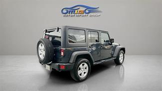 2017 Jeep Wrangler - Thumbnail