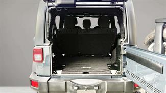 2017 Jeep Wrangler - Thumbnail